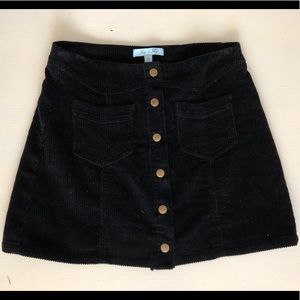 black corduroy skirt w/ pockets